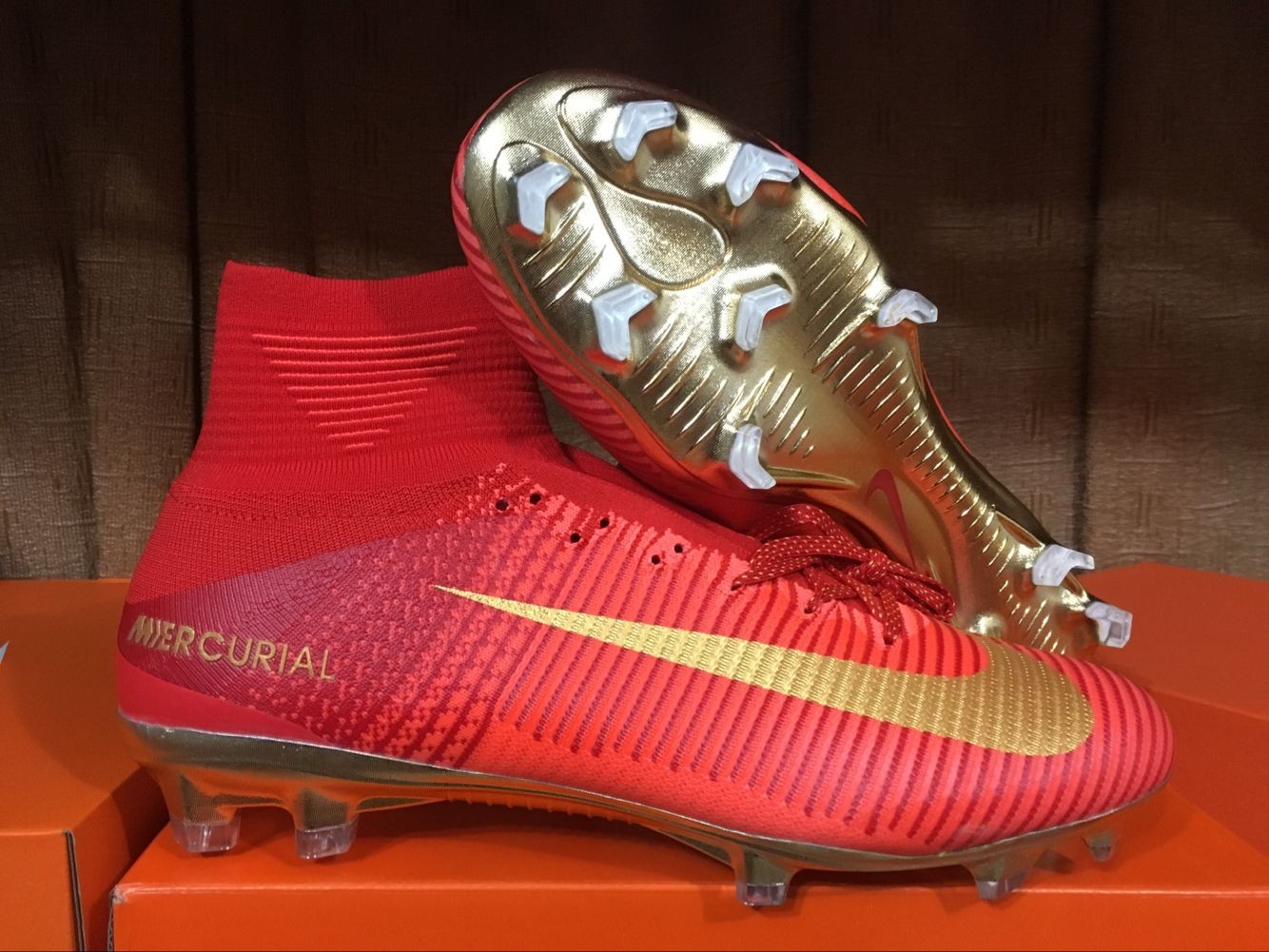 Portugal Nike Mercurial Superfly V Cr7 - Red / Gold